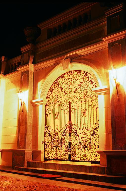 Illyria House Boutique Hotel And Spa Претория Экстерьер фото